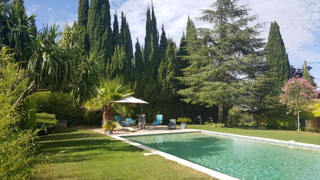 Le Clos Des Canebiers Bed & Breakfast Grasse Exterior photo